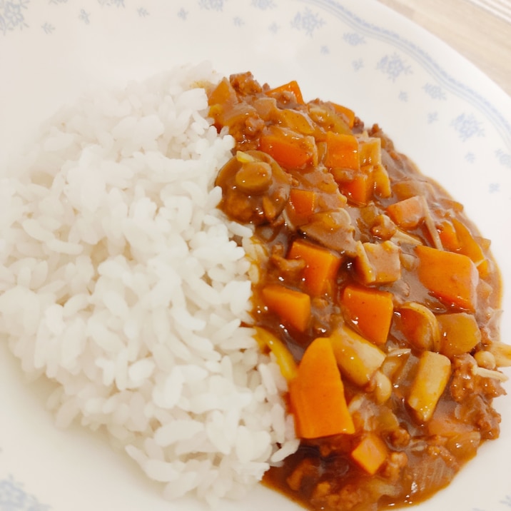 子どもがモリモリ☆きのこと野菜たっぷりカレー